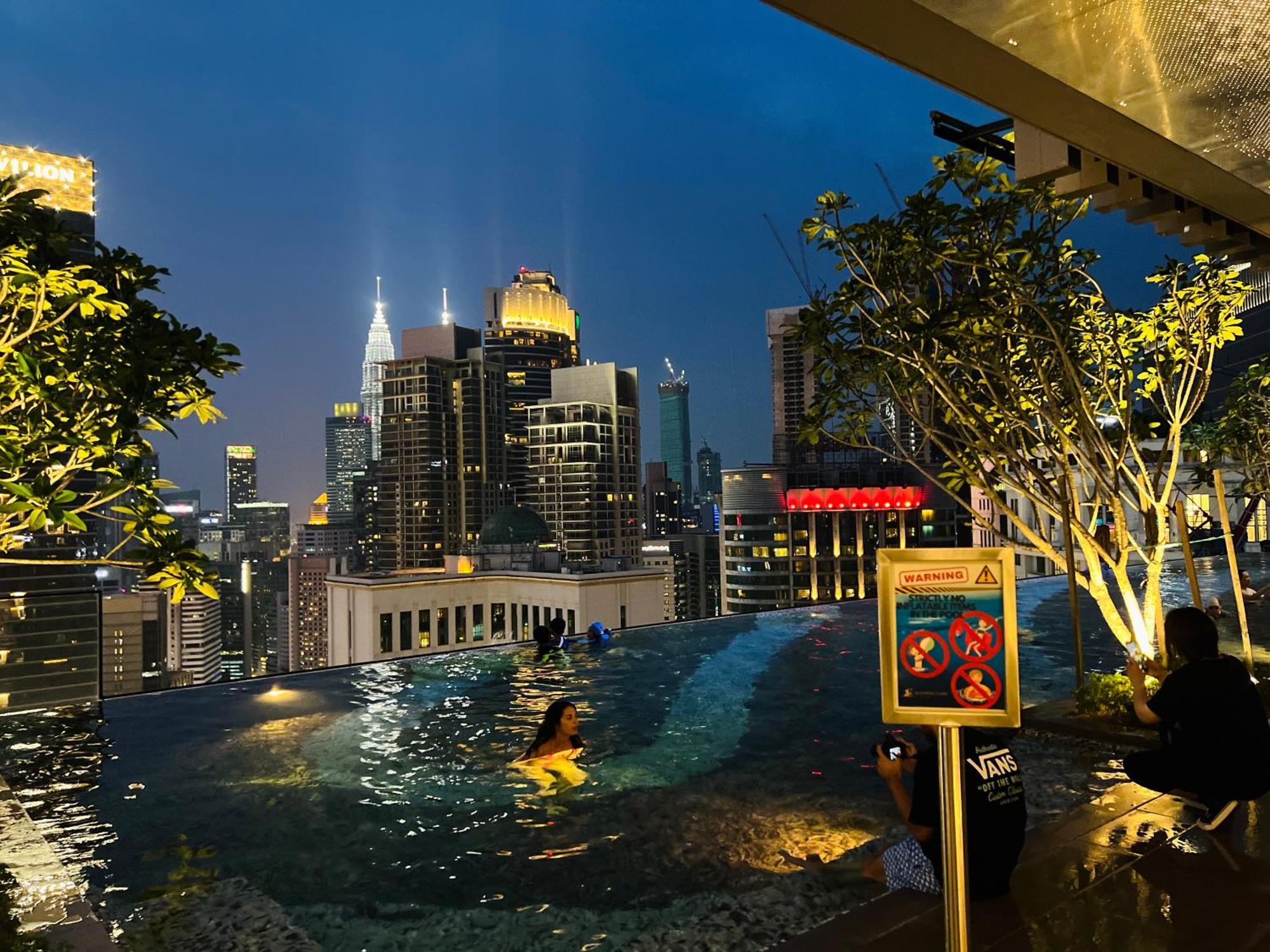 Popular Suites At Axon Residence Klcc クアラルンプール エクステリア 写真